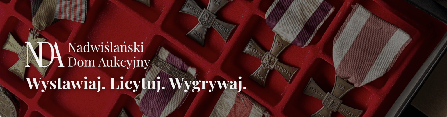 Baner z odznaczeniami wojskowymi w domu aukcyjnym w Katowicach